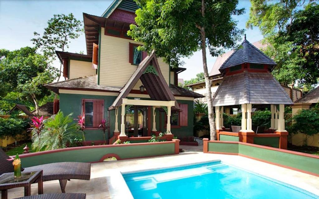 Hermosa Cove Villa Resort & Suites Очо Риос Стая снимка