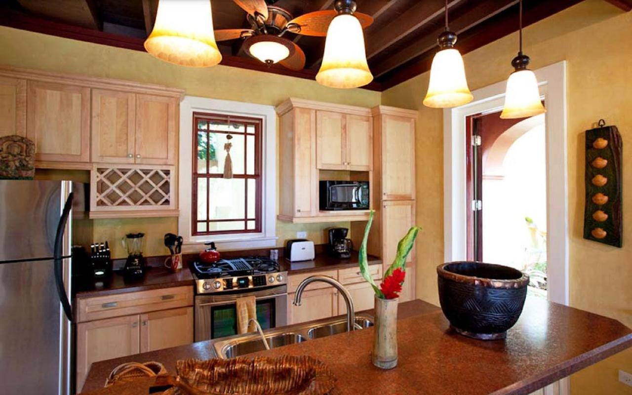 Hermosa Cove Villa Resort & Suites Очо Риос Екстериор снимка