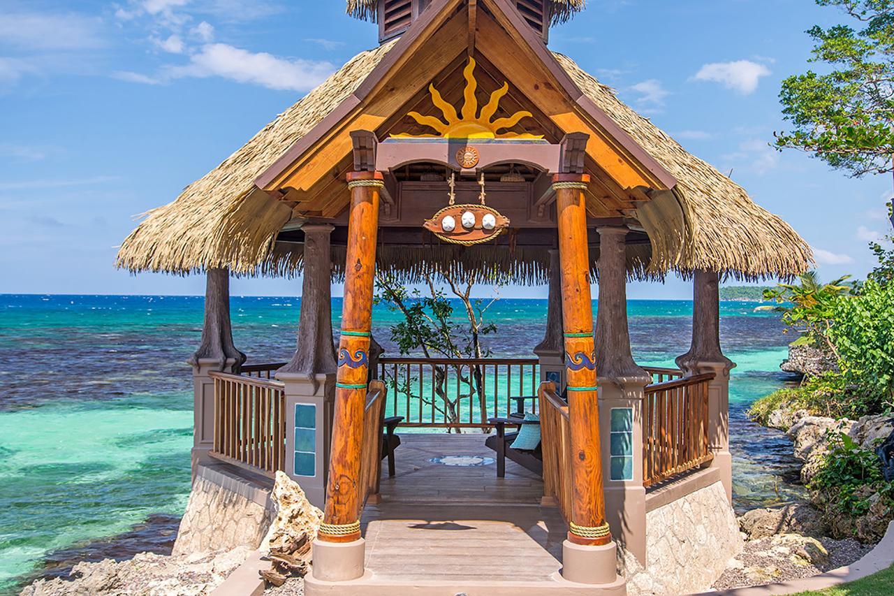 Hermosa Cove Villa Resort & Suites Очо Риос Екстериор снимка