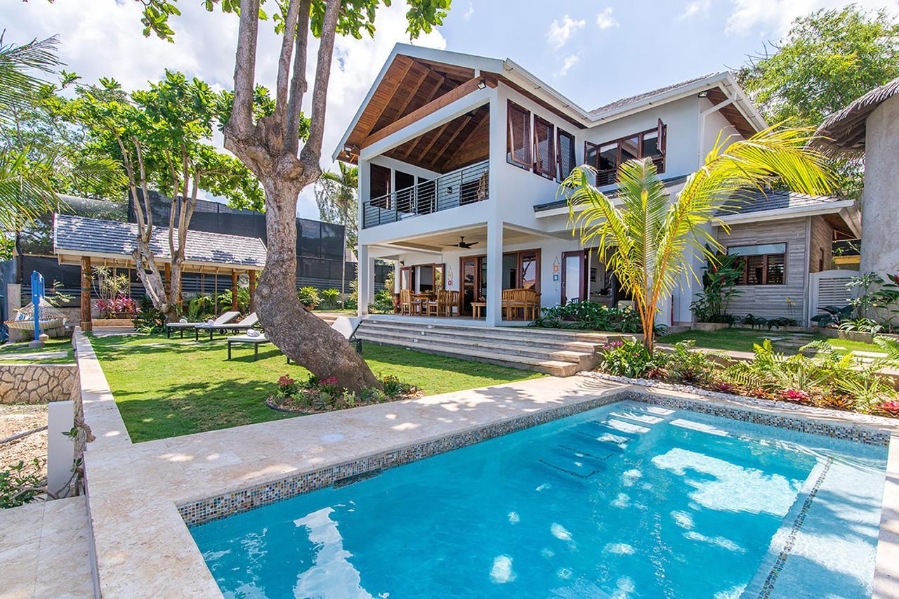 Hermosa Cove Villa Resort & Suites Очо Риос Екстериор снимка