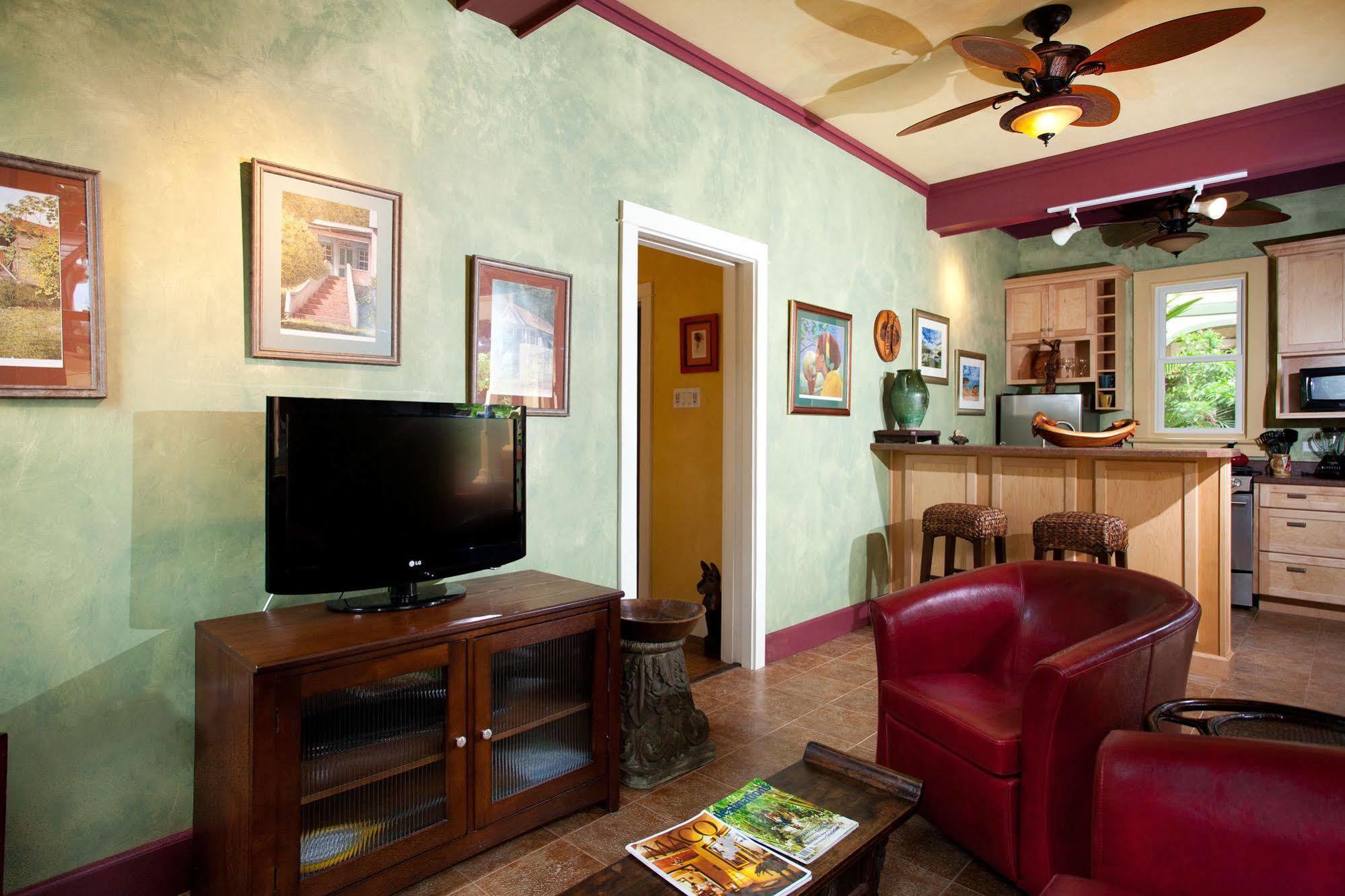 Hermosa Cove Villa Resort & Suites Очо Риос Екстериор снимка
