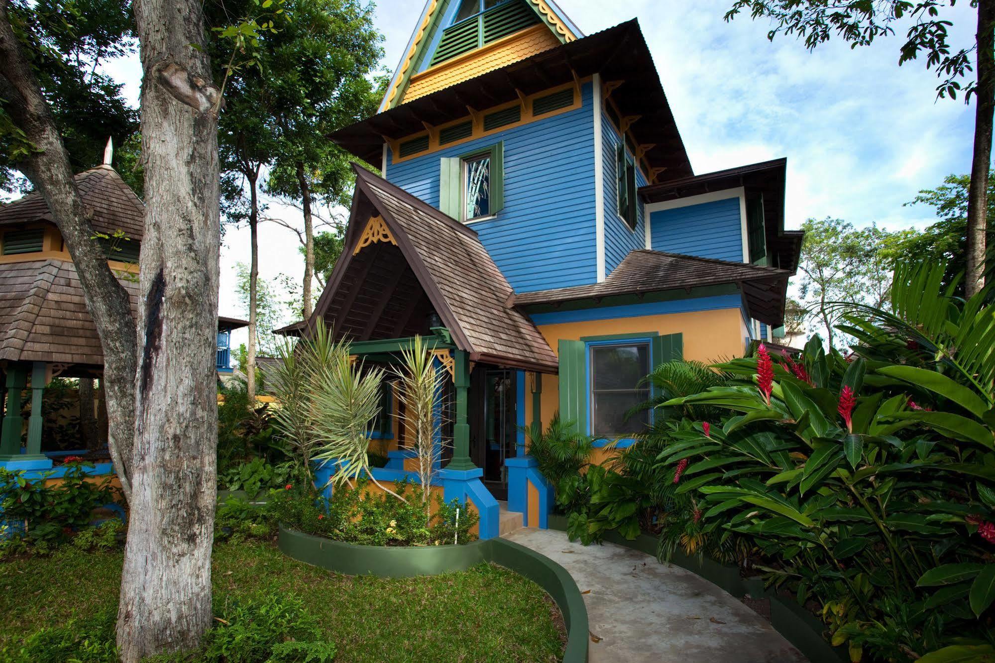 Hermosa Cove Villa Resort & Suites Очо Риос Екстериор снимка